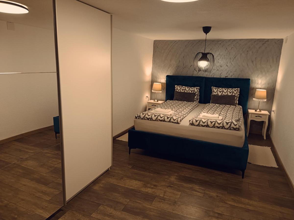 Appartement Kod Dida à Gospić Extérieur photo